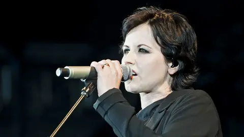 Dolores O'Riordan en un concierto